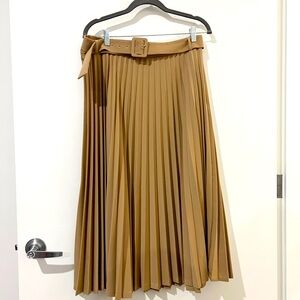 Zara beige pleated midi skirt with belt, washable, soft, stretchy